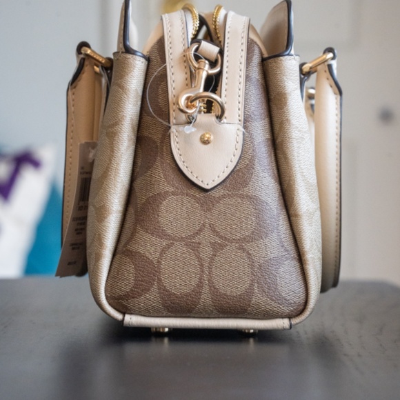 Coach Mini Darcie carryall in blocked signature canvas - Picture 2 of 7